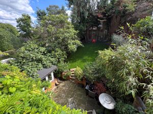extra garden 1- click for photo gallery